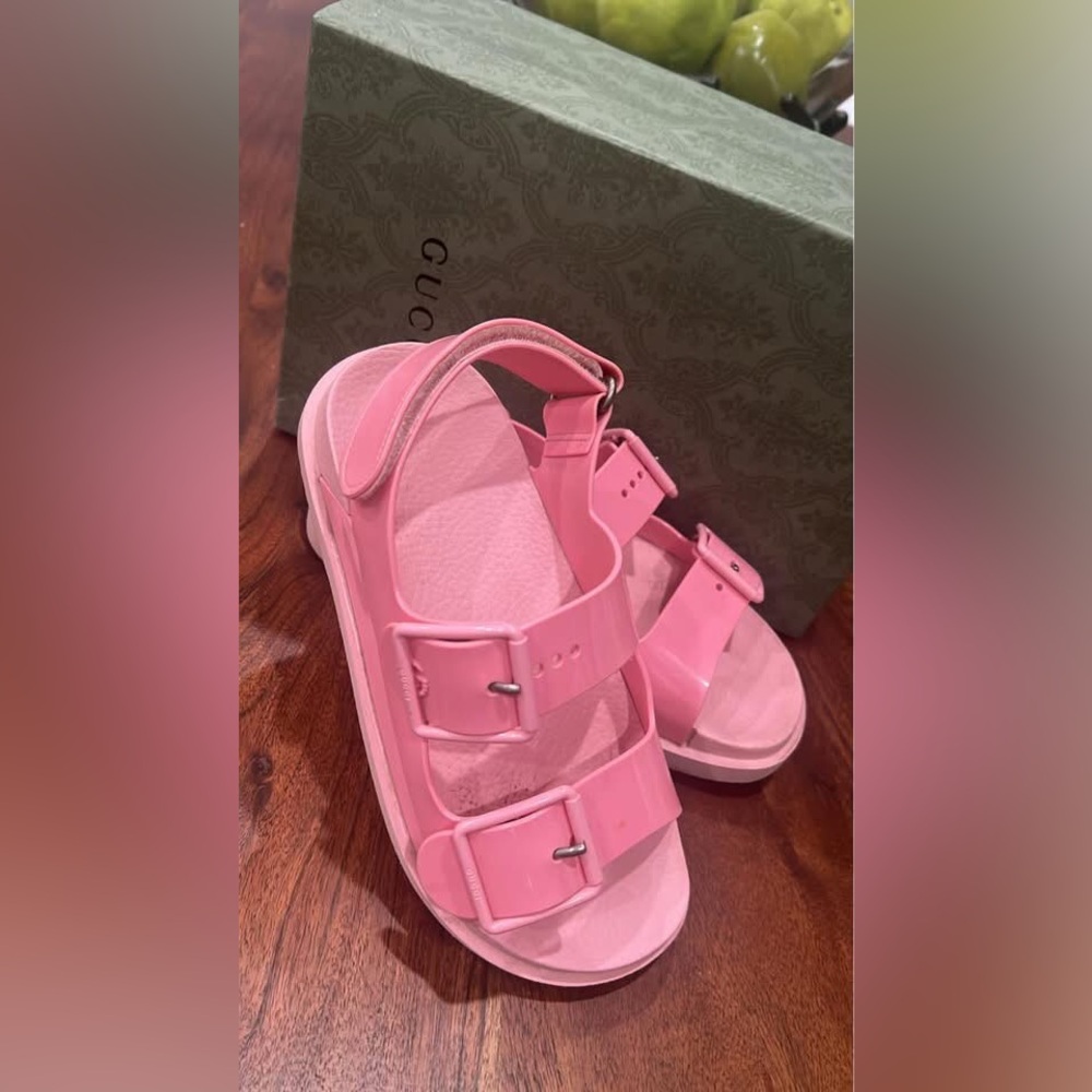 Gucci Pink Isla Jelly Sandals 36/6